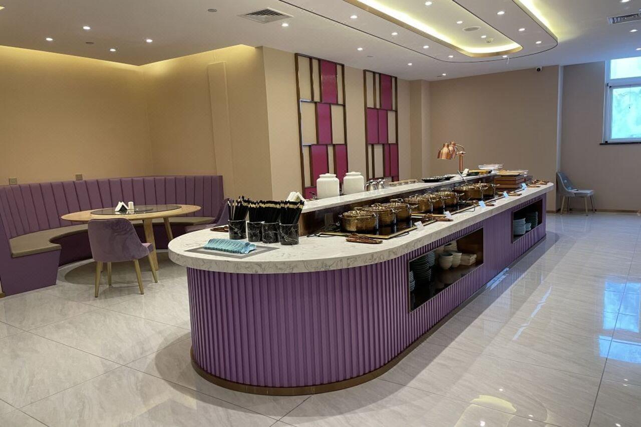 Li Feng - Tongzhou Huanqiu Wansheng East Subway Station Hotel 3*